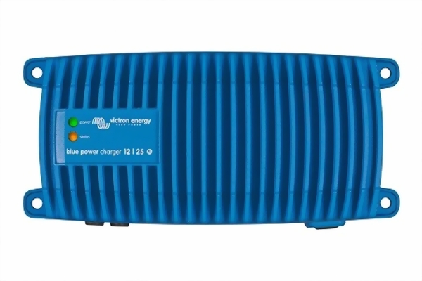 Blue Smart Charger 12/25 IP67 2022