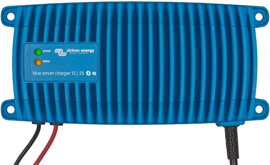 Blue Smart Charger 24/5 IP67 2022